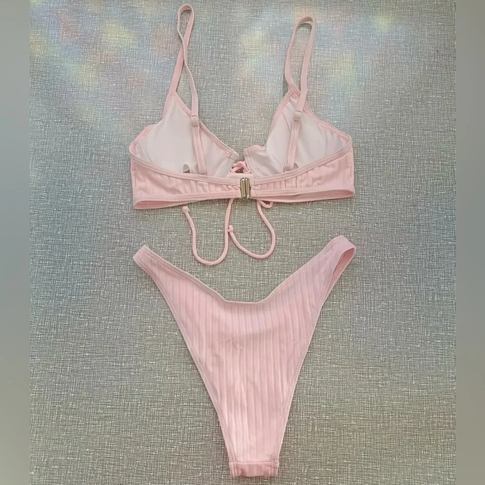 Pink Ribbed Underwire High Cut Bikini Set - Picture 5 of 7